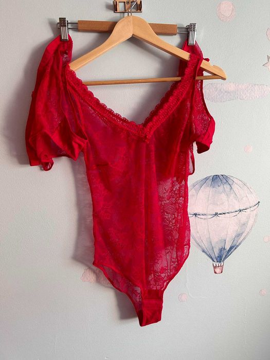 Body koronkowe Esmara bielizna koronkowa S / M + 2 pary majtek