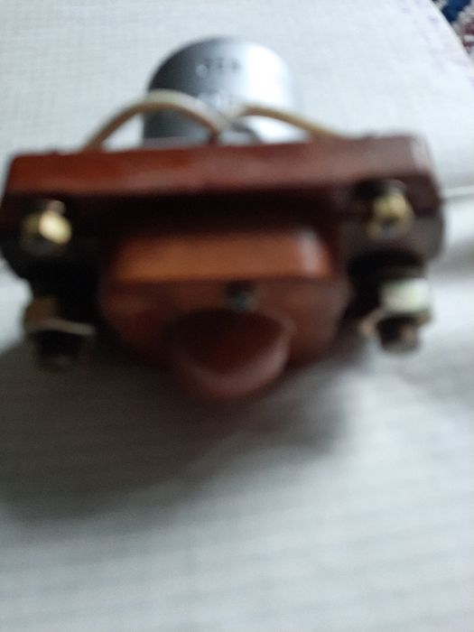 Контактор КМ 400 дв