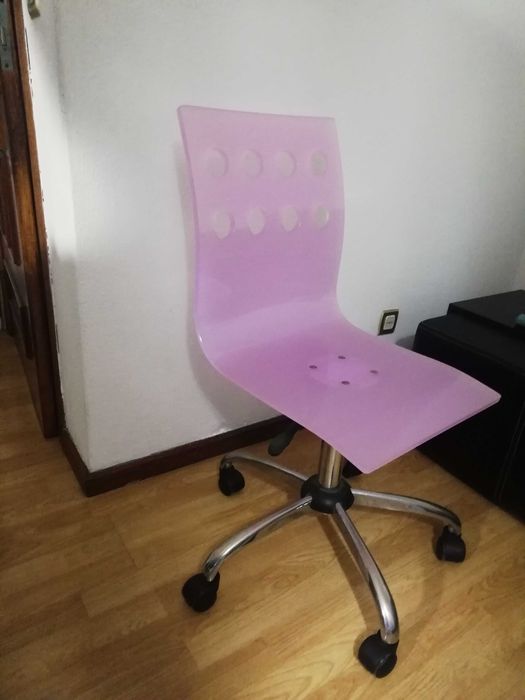 Cadeira Confortável de Secretária