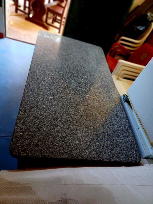 mesa com tampo de granito 6 cadeiras