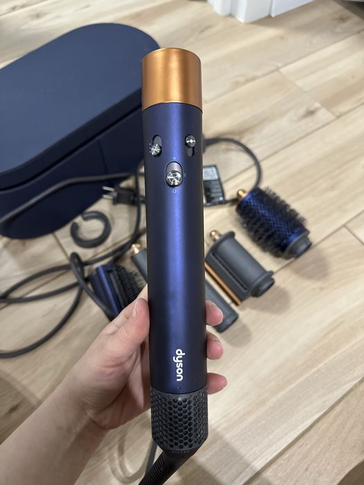 Dyson дайсон синій airwrap HSO5 complete long volumise blue