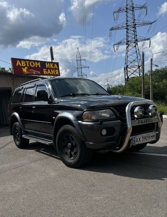 Mitshubishi PAJERO SPORT