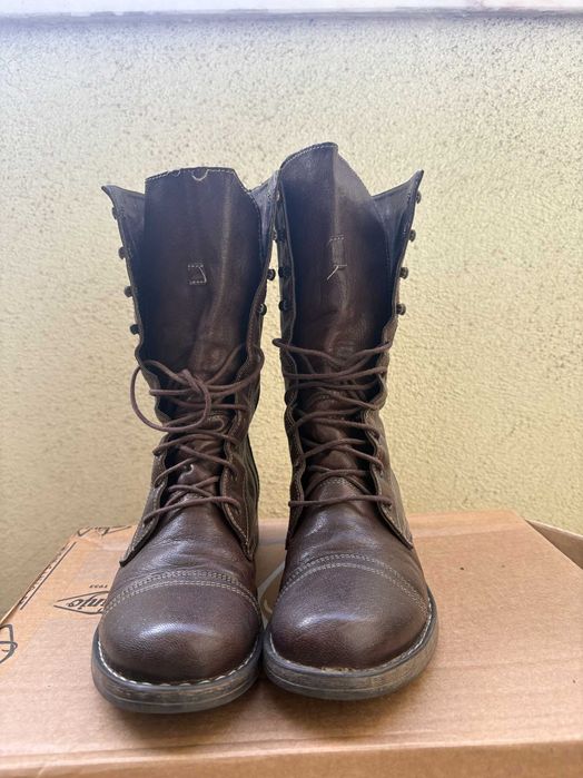 Botas castanhas pele Benetton