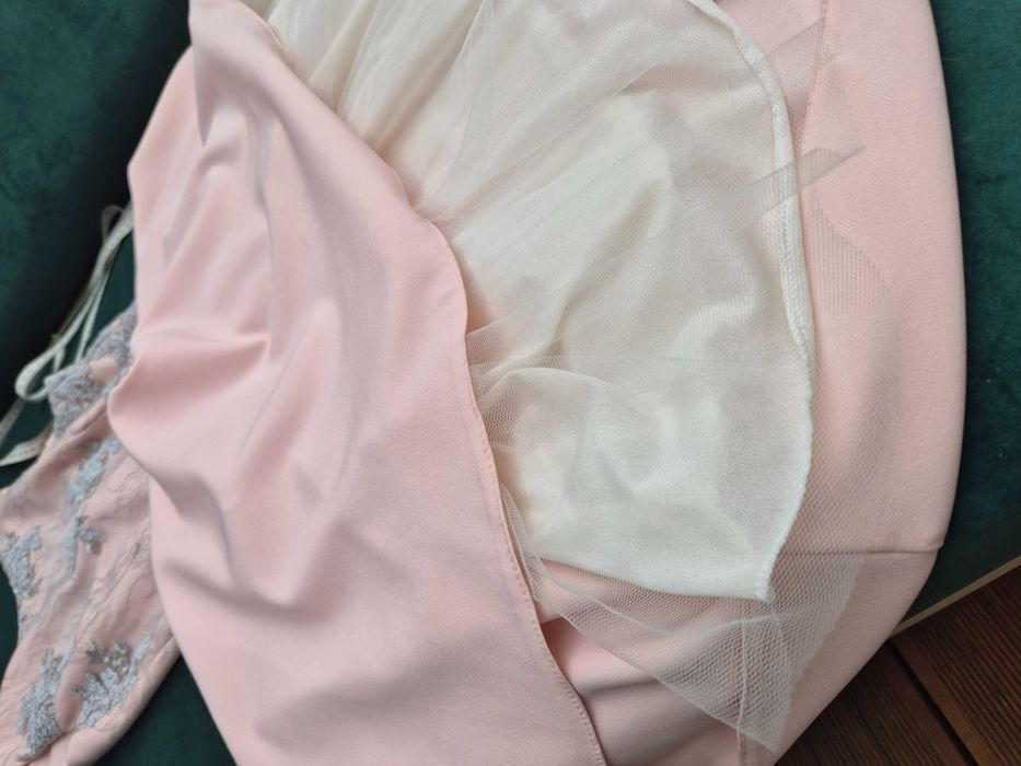 elegancka sukienka r. 34/ 36