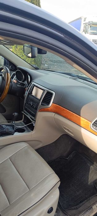 Jeep Grand Cherokee 3.0crd stan bdb