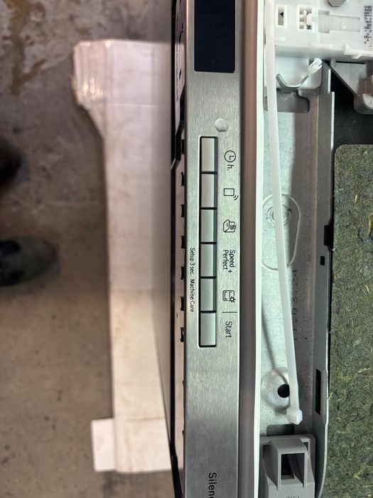 Nowa zmywarka  pod zabudowe