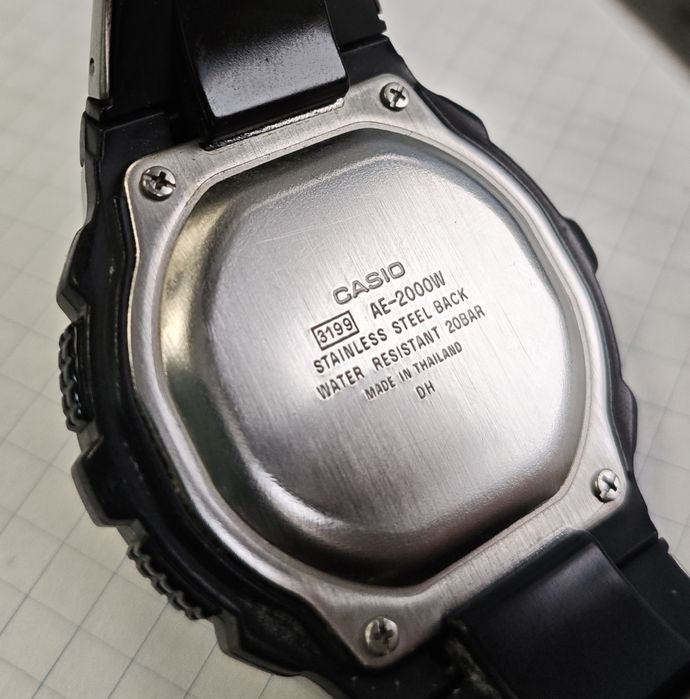 Наручний годинник CASIO AE-2000W