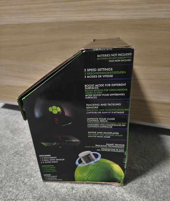 Inteligentny robot treningowy Epee Soccerbot do nauki dryblingu.