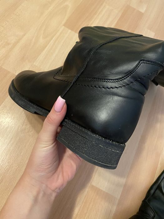 Жіночі шкіряні споги-труби