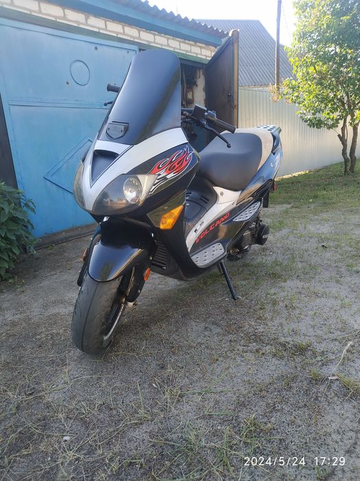 Продам скутер вайпер