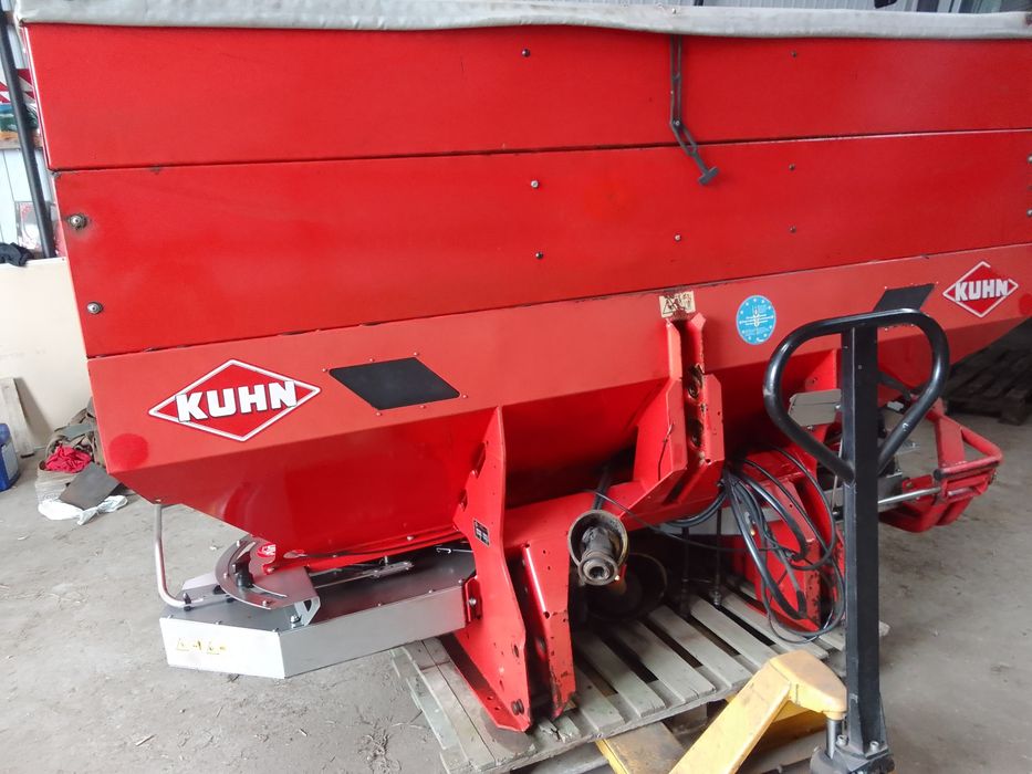 Rozsiewacz nawozów Kuhn, Sulky, Bogballe, Amazone