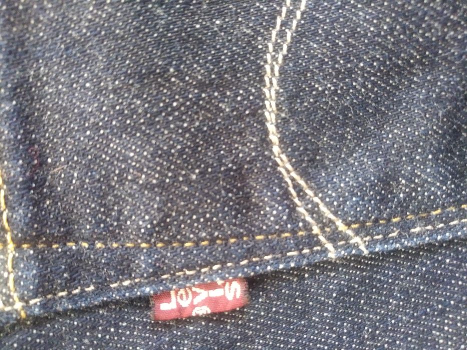 Spodnie levis roz 28