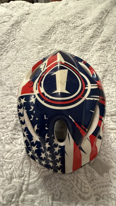 Дитячий велосипедний шолом. Вік 4–6 років