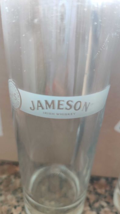 Copos de vidro Jameson
