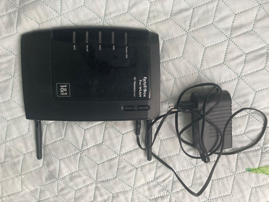 Fritz WLAN 7240 router z możliwością podłączenia tel. stacjonarnego