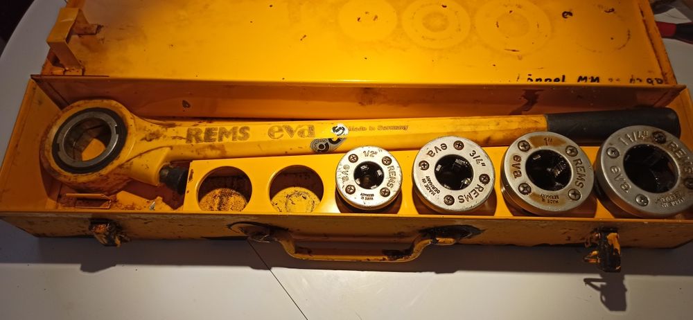 REMS EVA Matriz de roscar manual usado