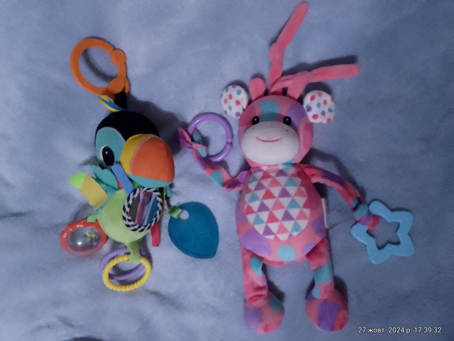 Іграшки брязкальця підвісні  кубики