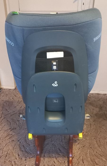 Fotelik samochodowy, obrotowy SWANDOO MARIE 3