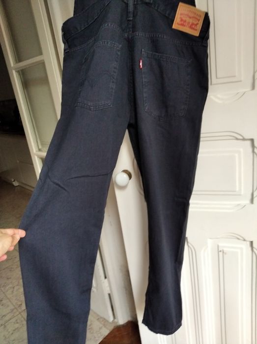 Jardineiras jumpsuit de ganga preta Levi's impecáveis