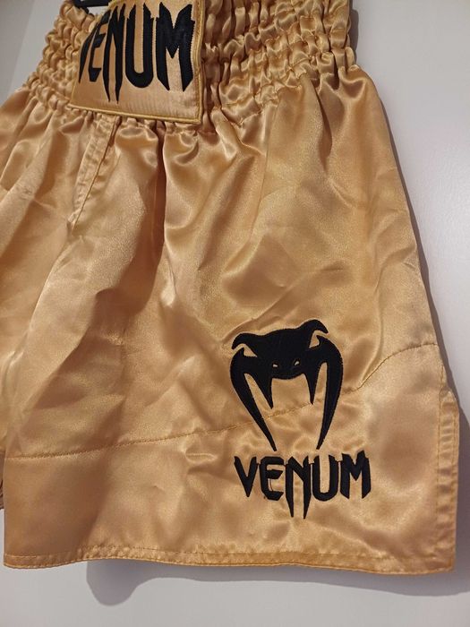 Venum Spodenki Muay Thai Classic Złote/Czarne