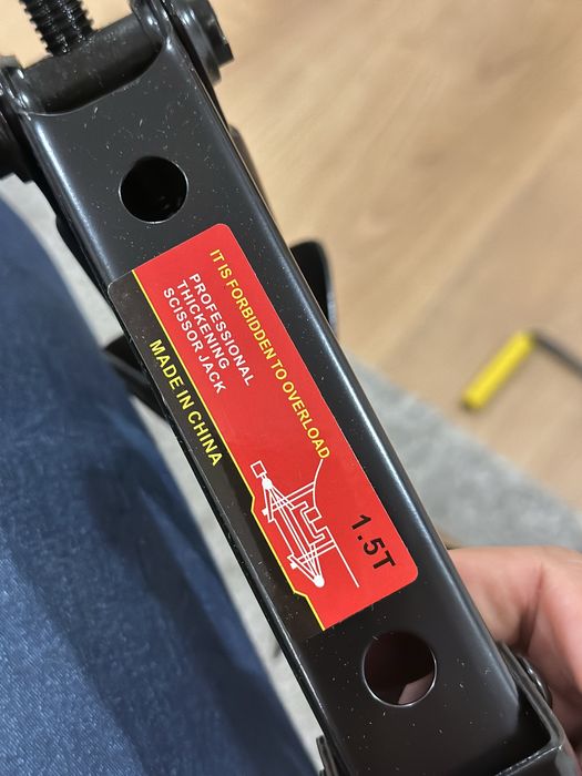 Scissor Jack 1.5 Toneladas