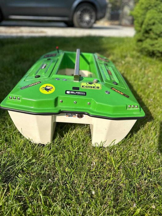 Łódka karpiowa _ zanętowa