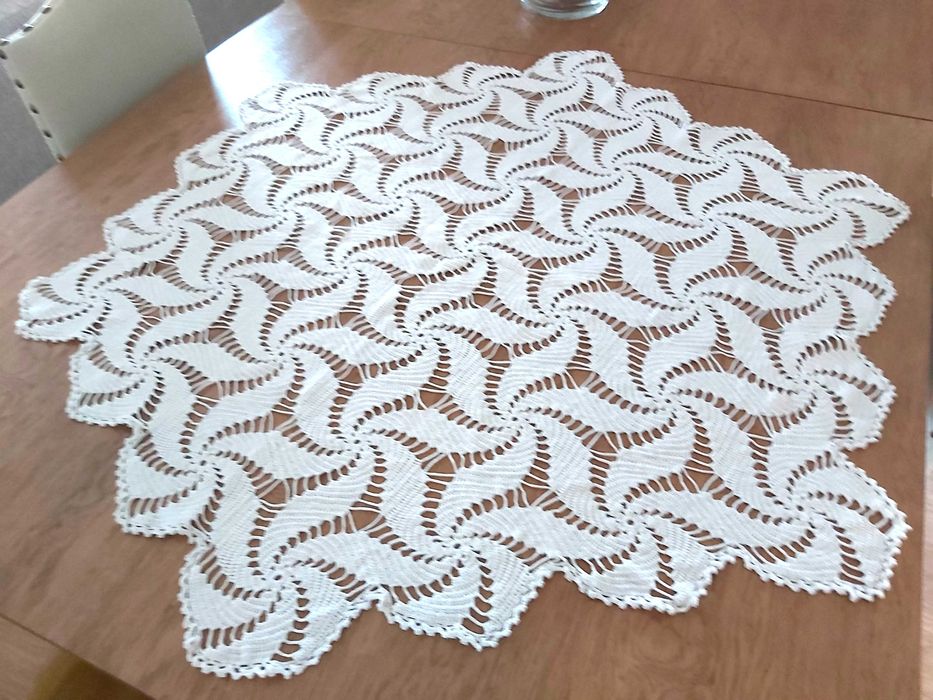 Toalha Renda Linha Grossa Antiga