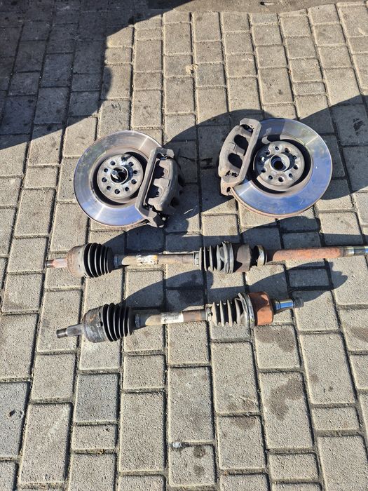 Цапфа Citroen C8,Peugeot 807