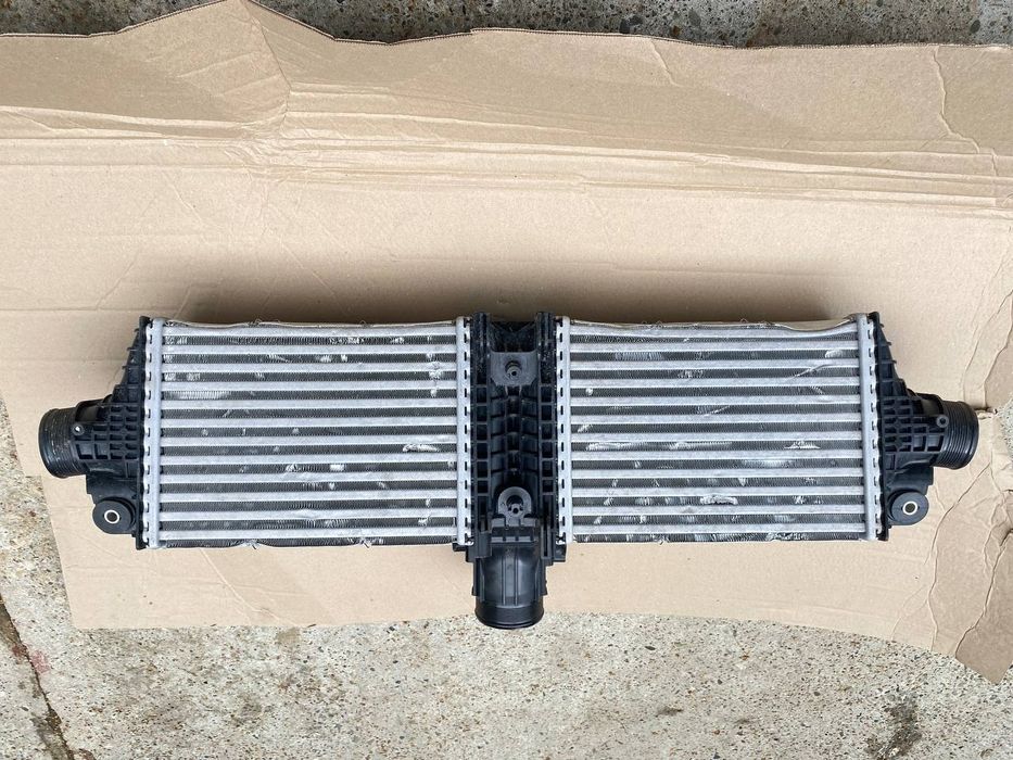 992145805f Porsche 992 радиатор интеркулер