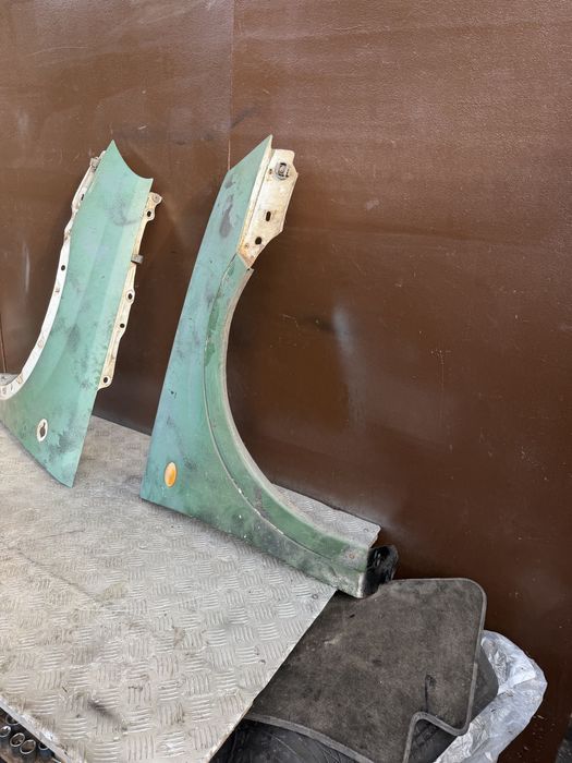 Крыло Опель комбо с opel combo c год 2003