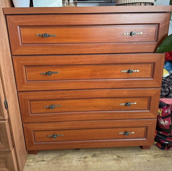 Komoda pojemna z szufladami