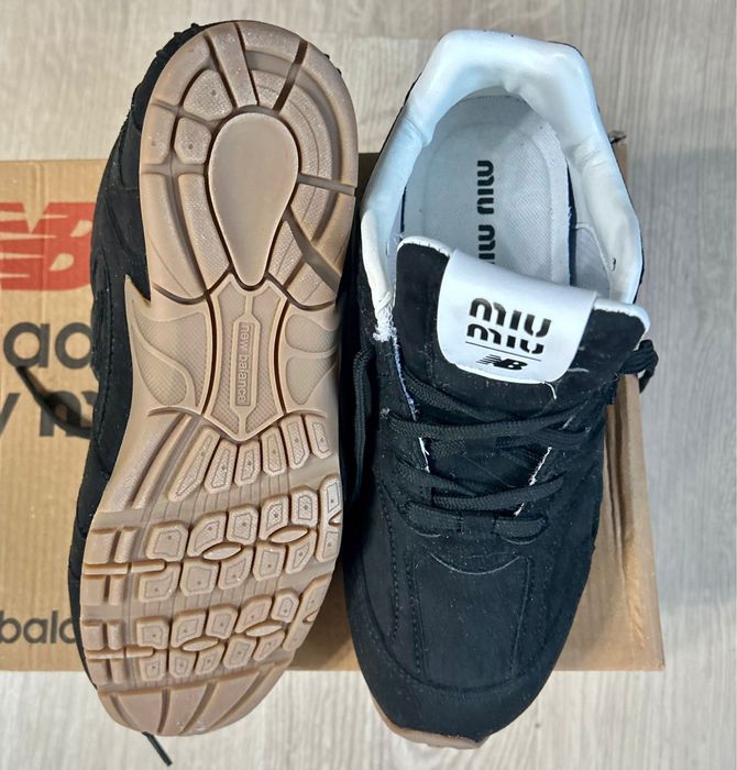 New balance miu miu