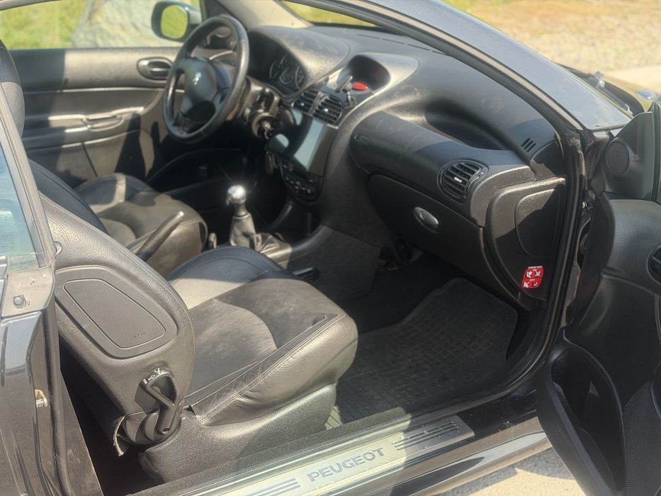 Peugeot 206 1.6 бензин