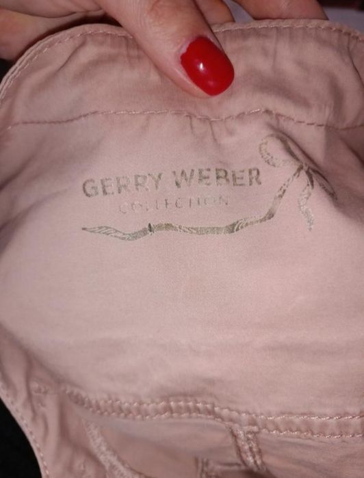 Продаю жіночи джинсовий піджак