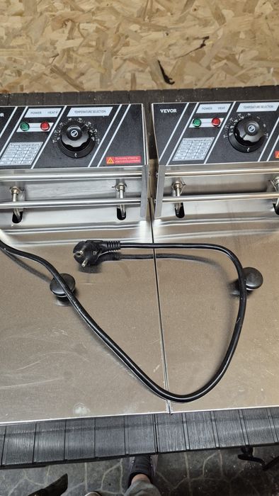 Fritadeira eletrica com duas cubas