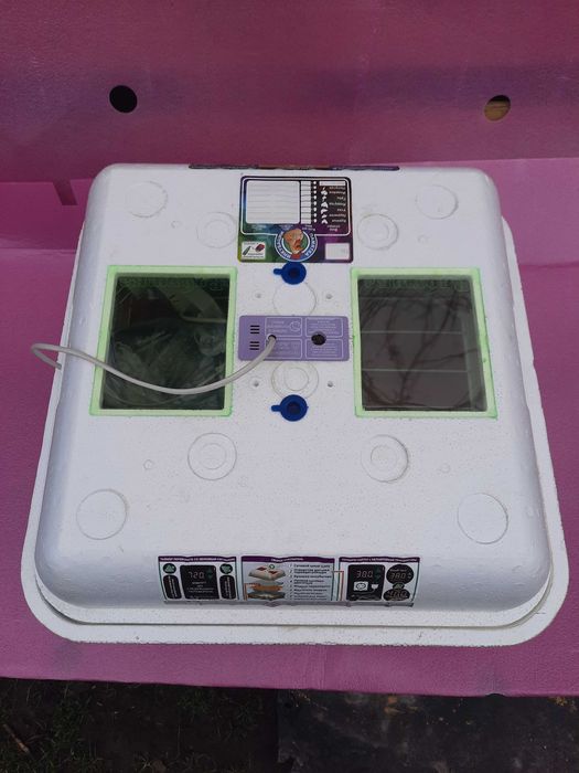 Інкубатор автоматичний Рябушка