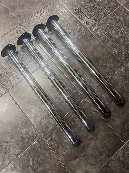 Продам 4 ножки можно использовать для любых  целей