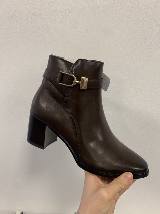 Nowe buty damskie eleganckie