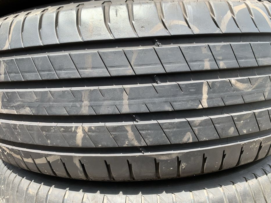 235/60R17 Michelin Latitude