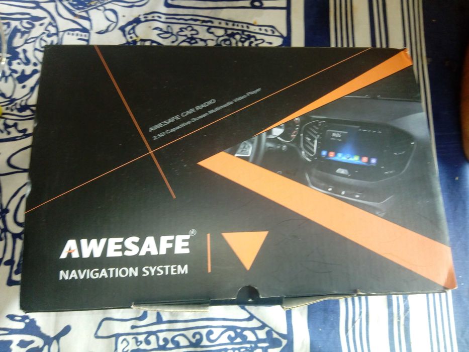 Rádio com sistema de navegação