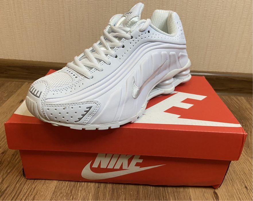 Кросівки Nike Shox R4  40-45 розміри