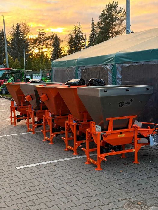 Obsypniki do ciągników na wałek WOM Rozsiewacze komunalne MOTYL