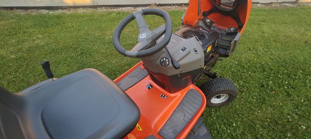 Kosiarka traktorek Husqvarna LT 151