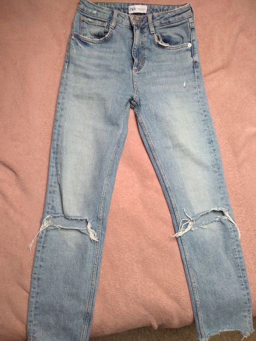 Skinny jeans z dziurami damskie