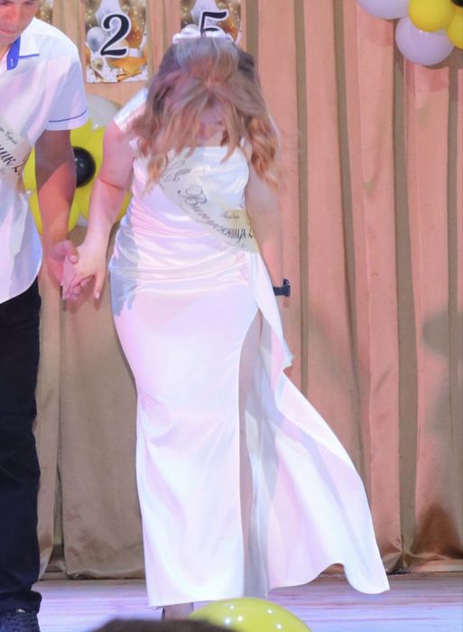 Продам випускну-весільну сукню