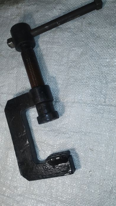 Мощная струбцина