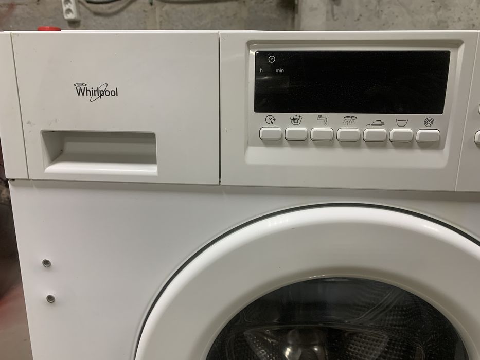 Продам вбудовану пральну машину Whirlpool AWOC0614, 6 кг.Гарантія.