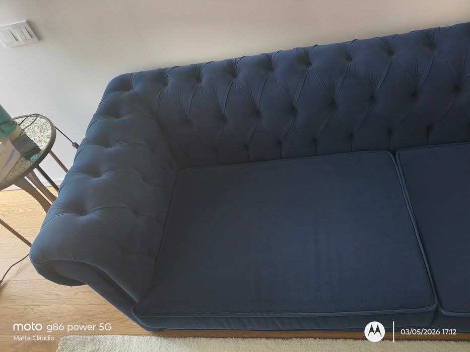 Sofá 3L veludo azul turquesa, da LASKASAS (impecável)