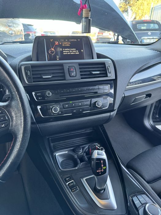 BMW 116d Sport Line Automático 116 cv 86 mil km 2016