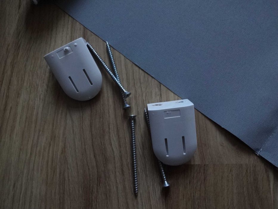 roleta szara 177x147